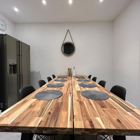Sakura,Sleeps 8 Netflix Villa Oxford Eksteriør billede