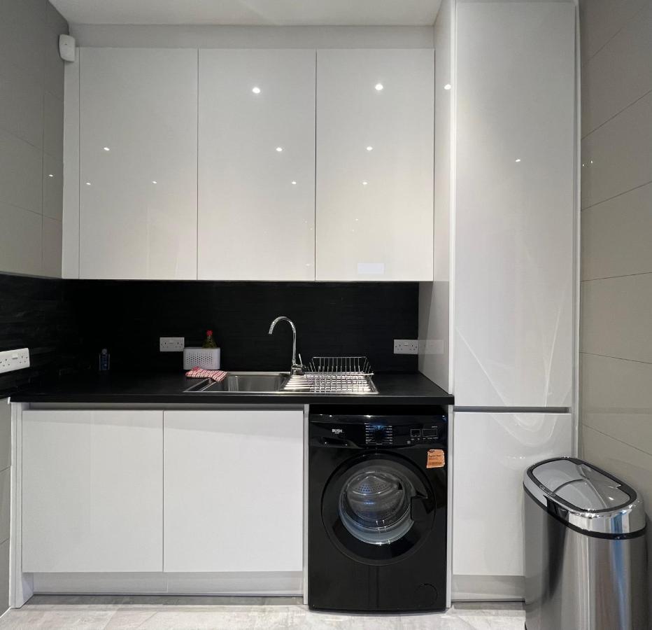 Sakura,Sleeps 8 Netflix Villa Oxford Eksteriør billede