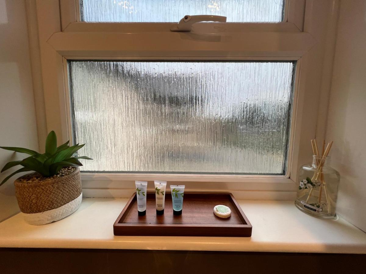 Sakura,Sleeps 8 Netflix Villa Oxford Eksteriør billede