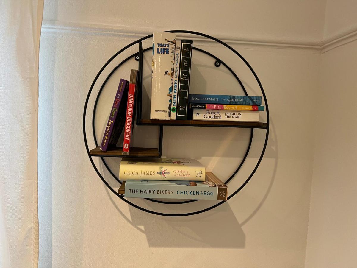 Sakura,Sleeps 8 Netflix Villa Oxford Eksteriør billede